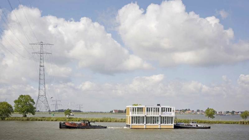 Illustration for article titled Gorgeous Floating Buildings Around the World